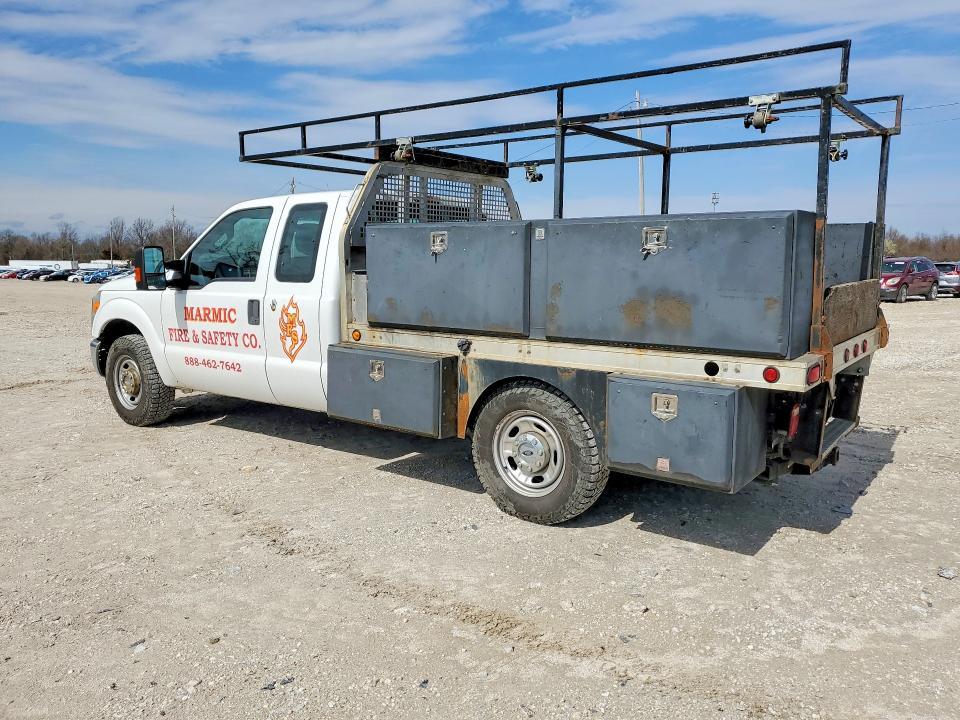 2014 Ford F350 Super Duty Flatbed Truck