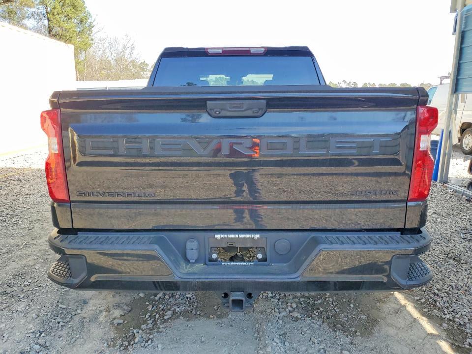 2022 Chevrolet Silverado C1500 Custom