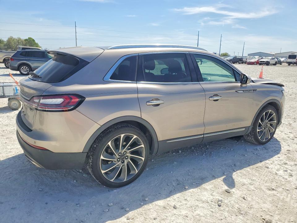 2019 Lincoln Nautilus Reserve