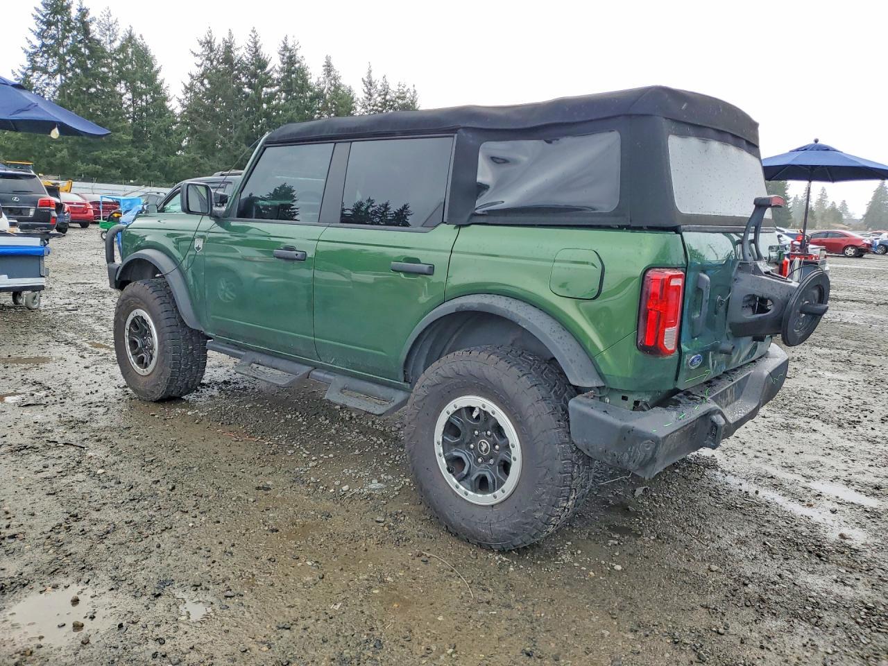 2023 Ford Bronco Base