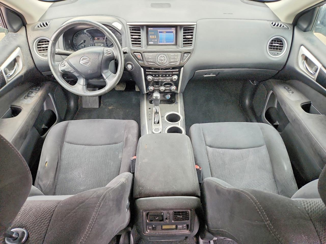 2014 Nissan Pathfinder s