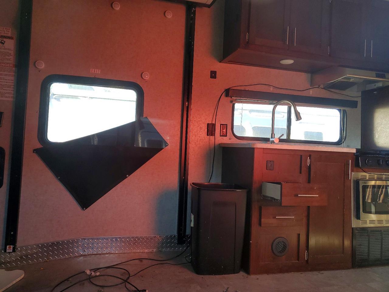 2018 Foresriver 2018 Forest River Vengeance Camper