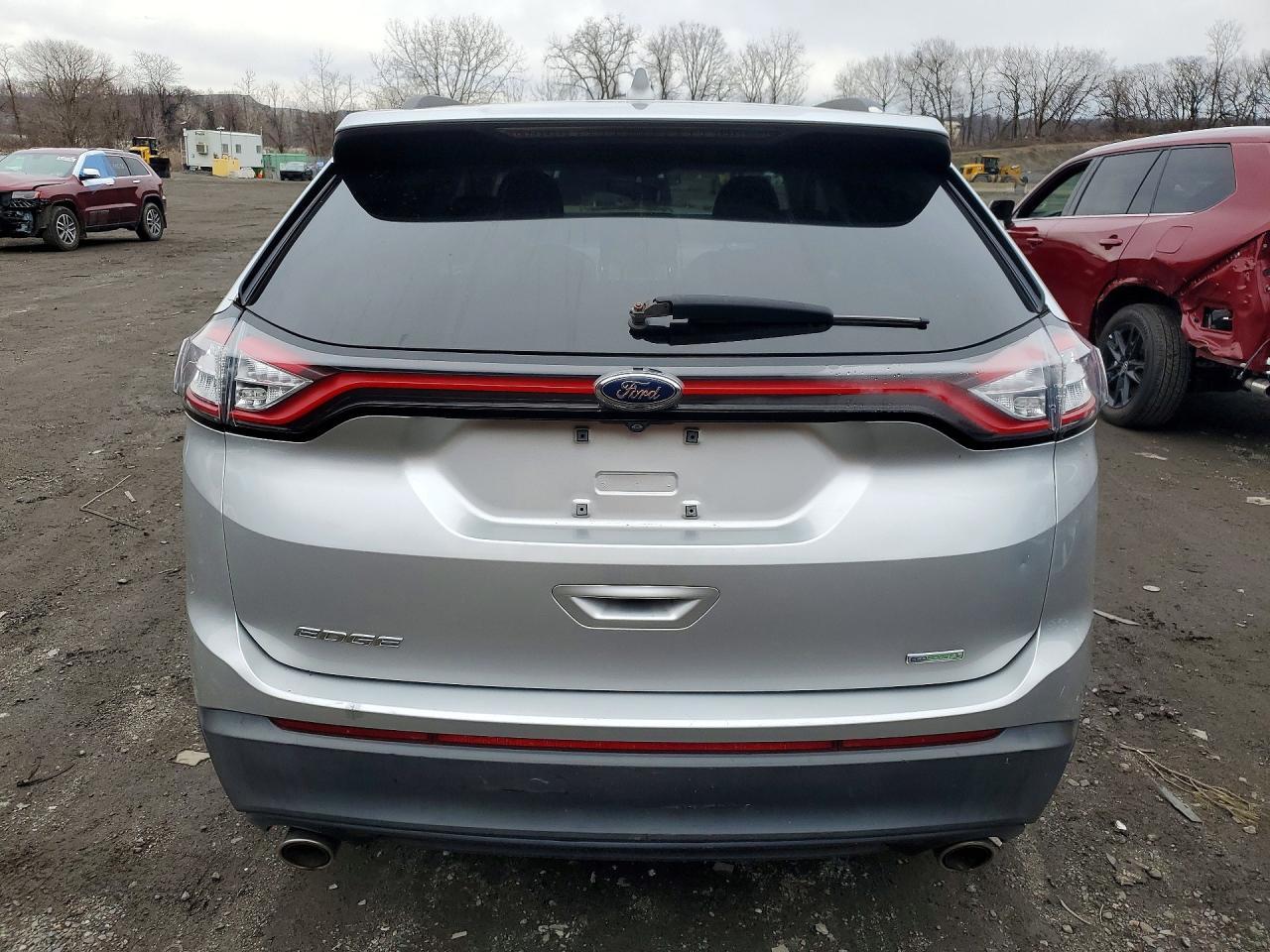 2018 Ford Edge se
