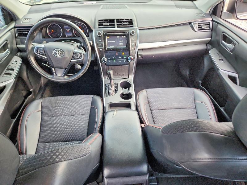 2015 Toyota Camry se