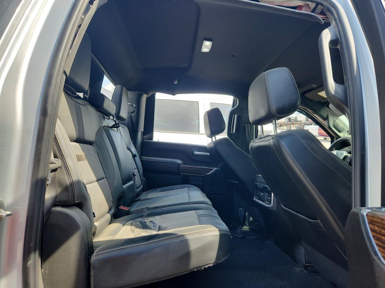 2022 Chevrolet Silverado K3500 High Country