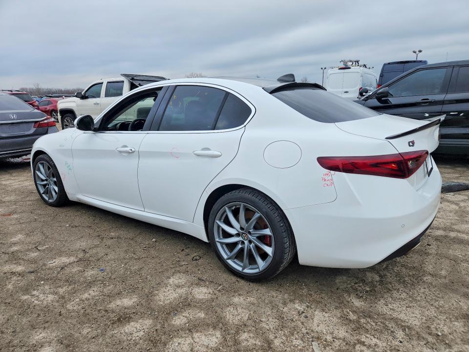 2018 Alfa Romeo Giulia Q4