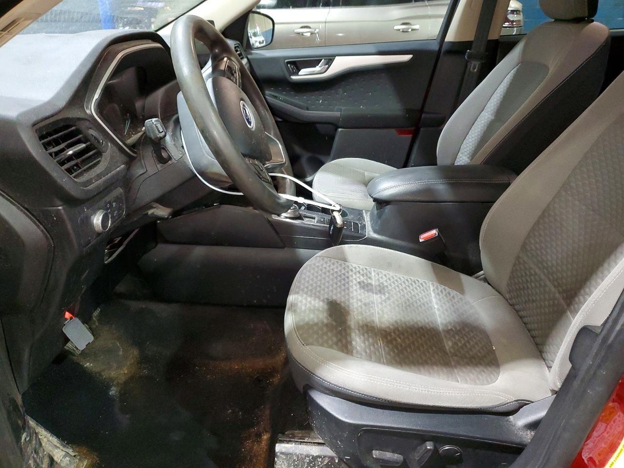 2020 Ford Escape se