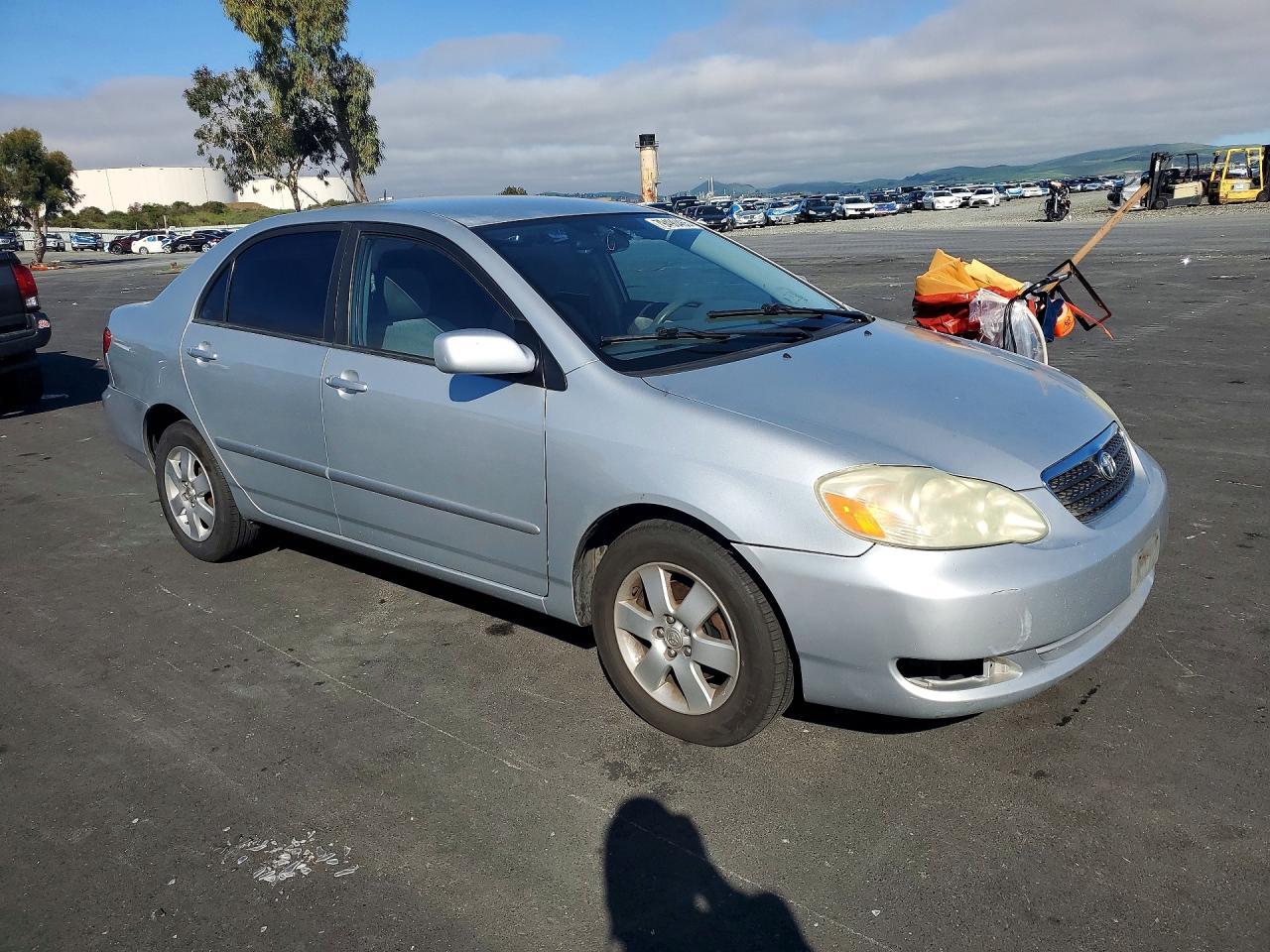 2005 Toyota Corolla le