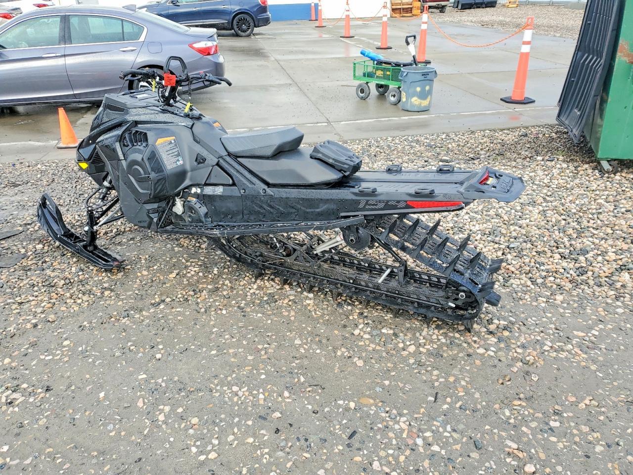 2025 Bombardier 2025 True SUM Adren Edge 850