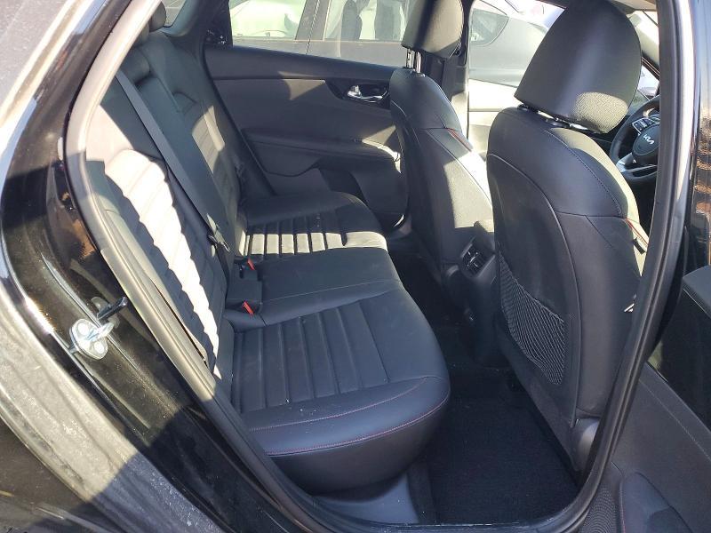2024 KIA Forte gt