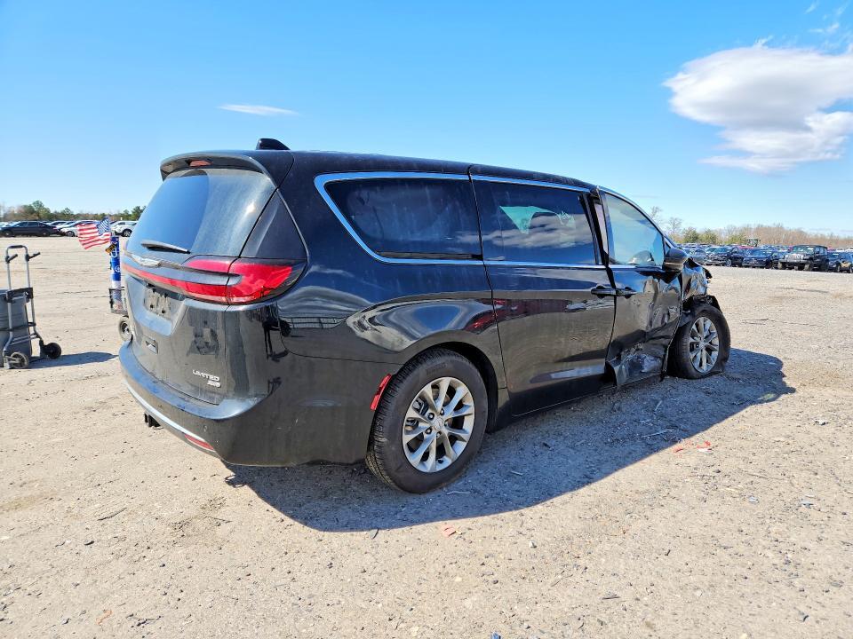 2026 Chrysler Pacifica Limited