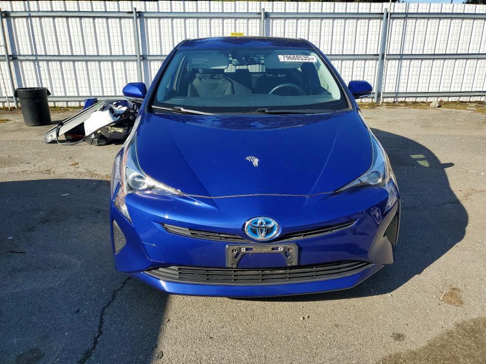 2016 Toyota Prius Three