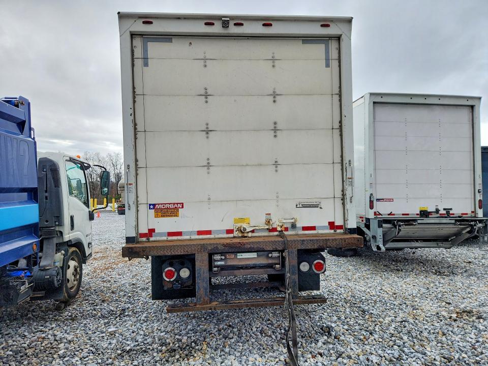 2015 Freightliner M2 106 MED-Semi Truck