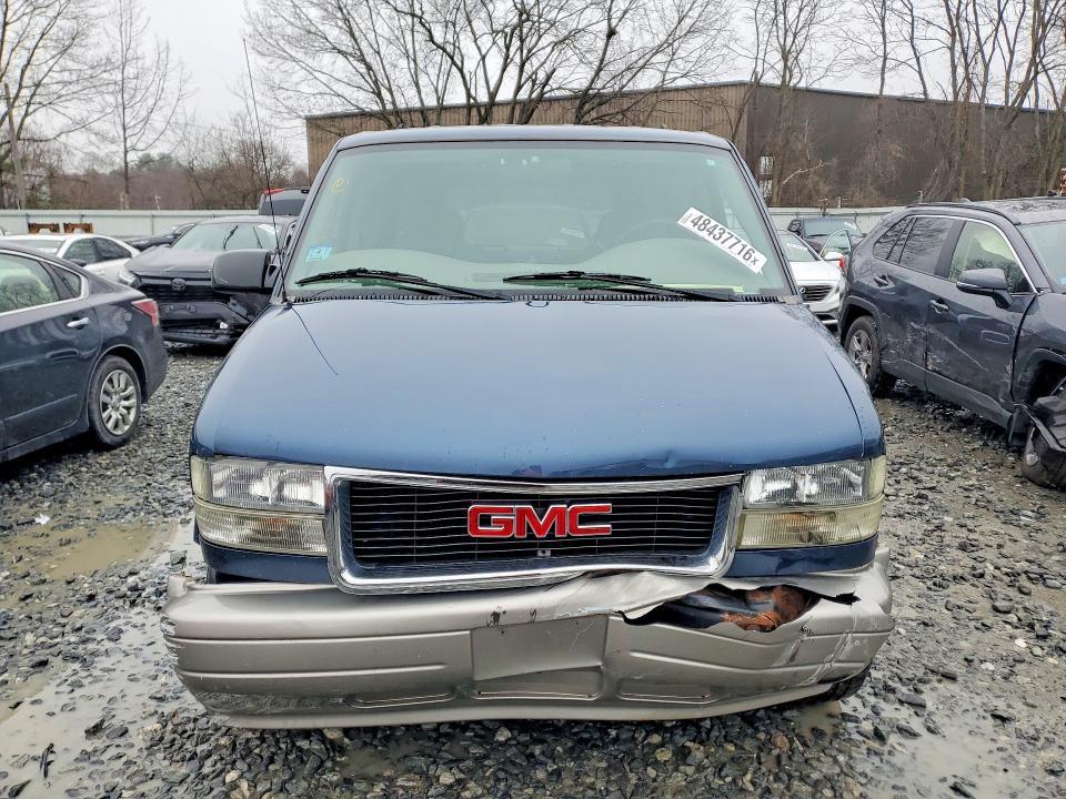 2005 GMC Safari XT