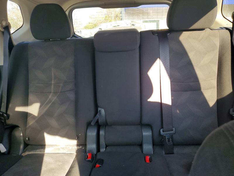 2016 Nissan Rogue sv