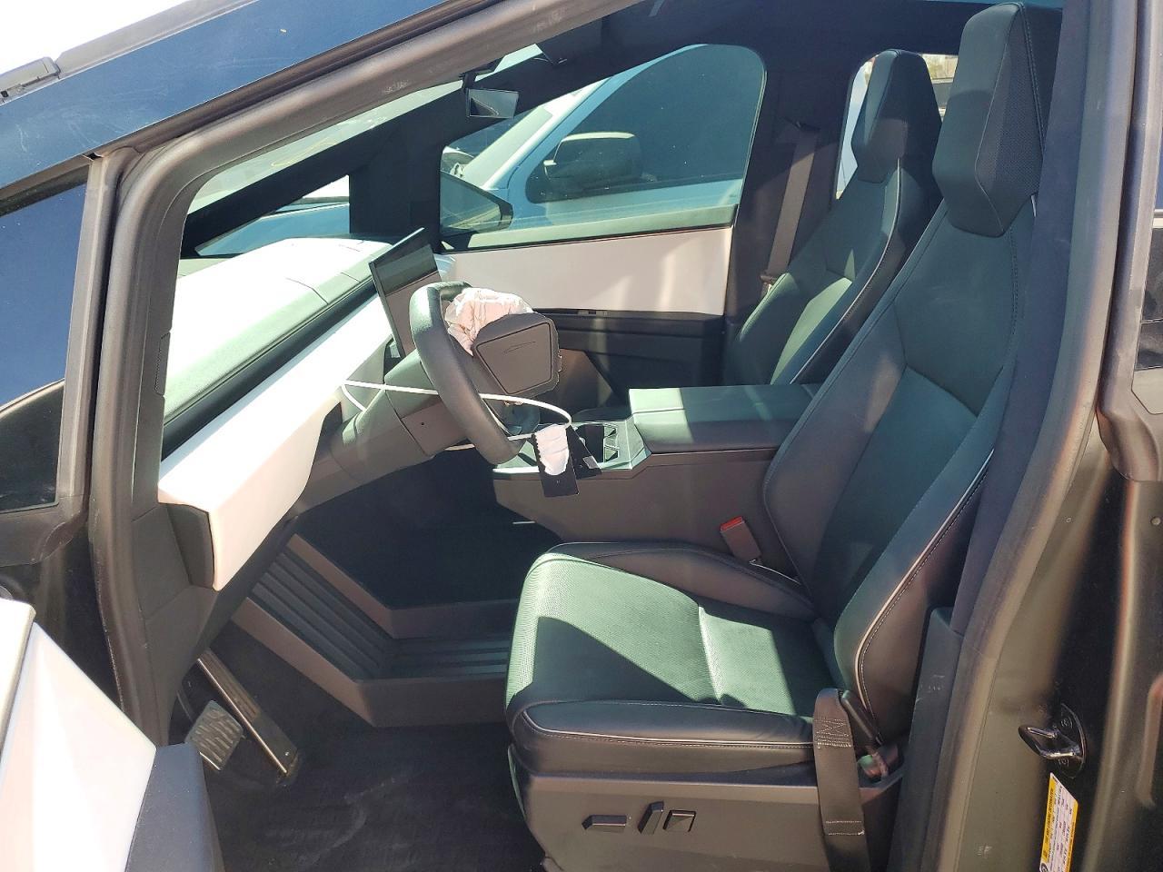 2024 Tesla Cybertruck