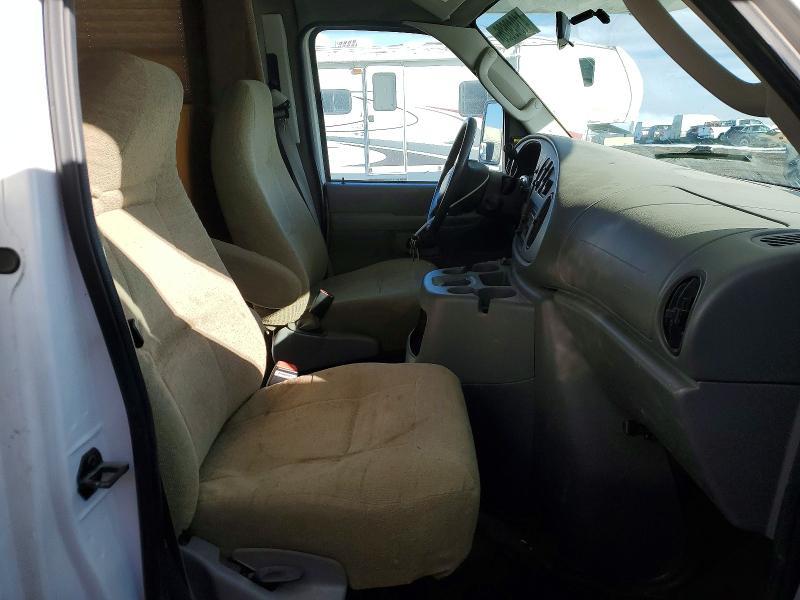 2005 Ford Econoline E350 Super Duty Cutaway Van