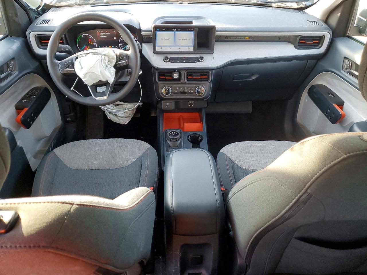 2023 Ford Maverick XL