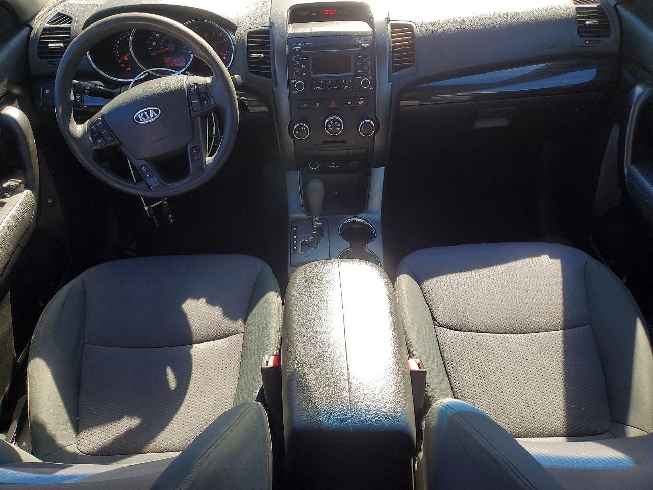 2013 KIA Sorento lx