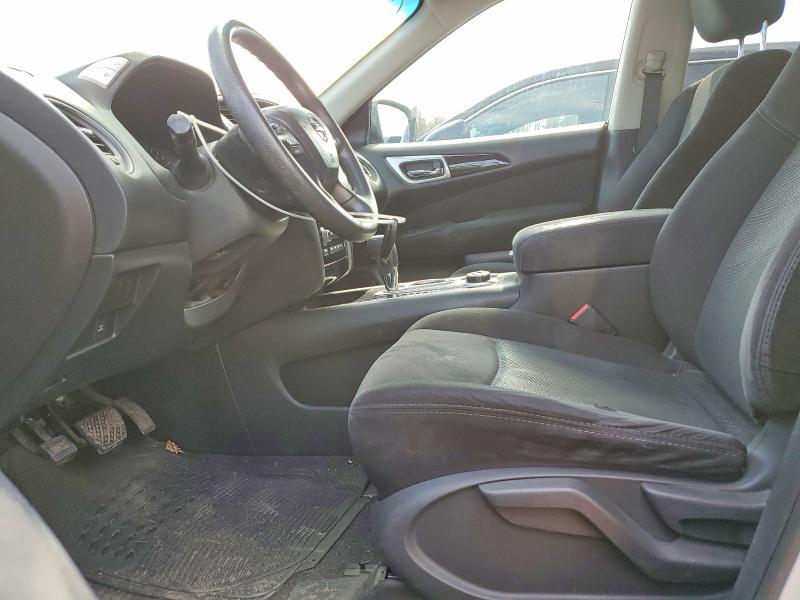 2016 Nissan Pathfinder s