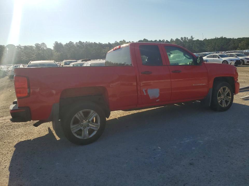 2017 Chevrolet Silverado K1500 Custom