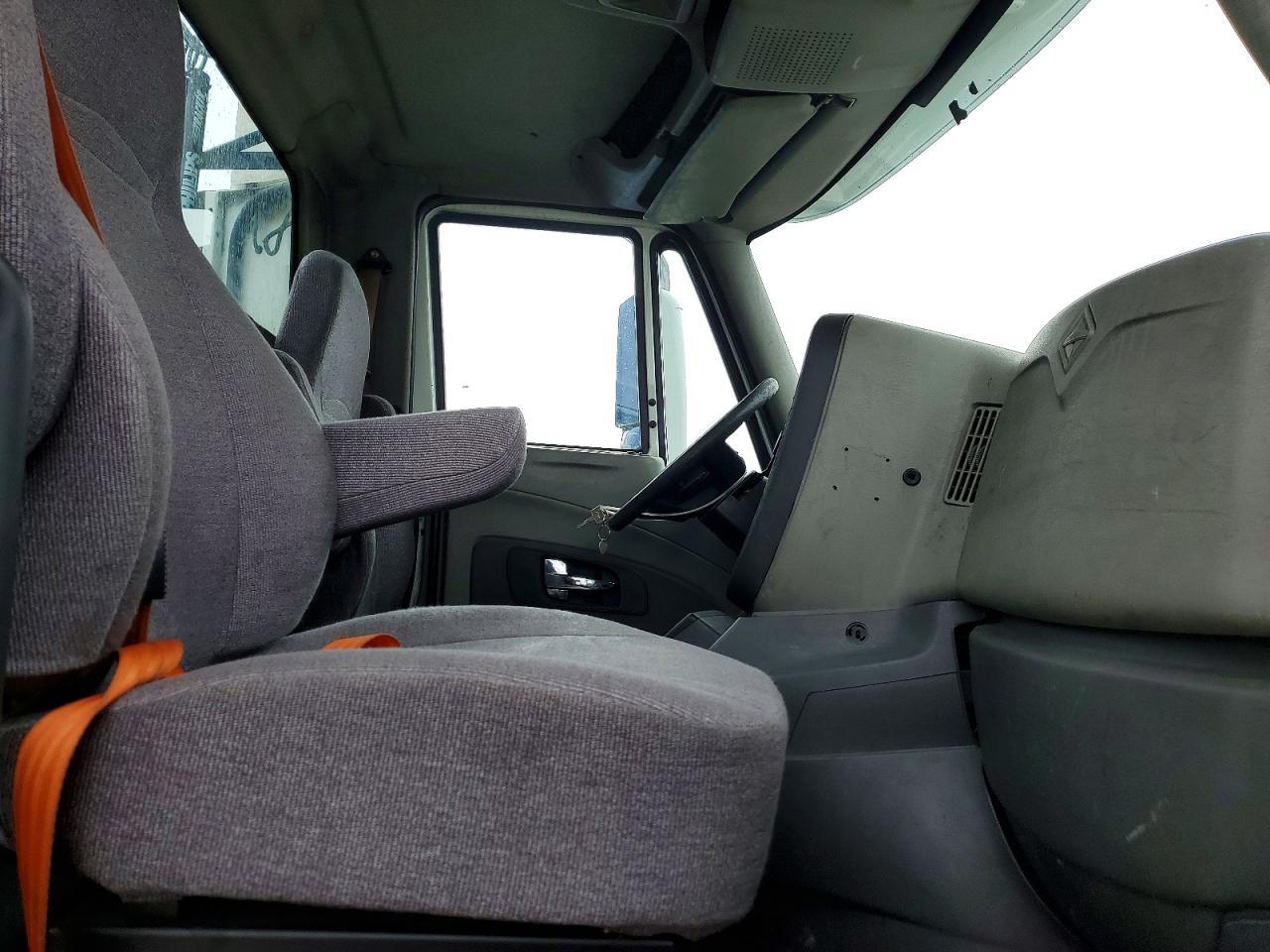 2013 International LF687 Semi Truck