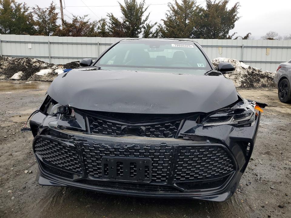 2022 Toyota Avalon Touring