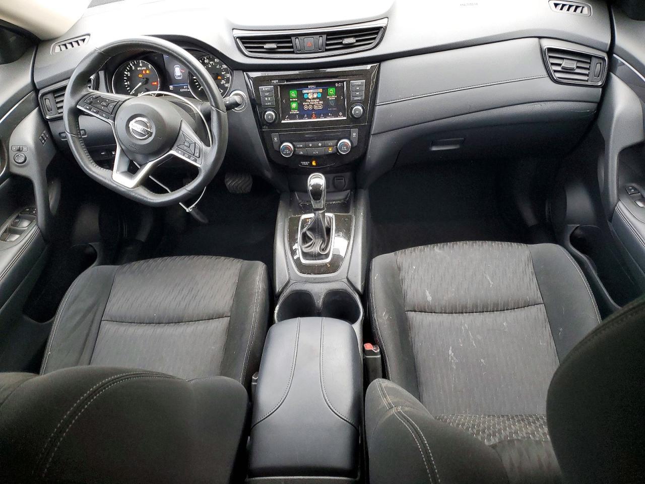 2018 Nissan Rogue sv