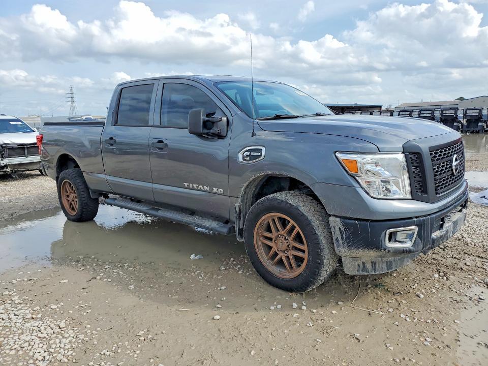 2017 Nissan Titan XD S