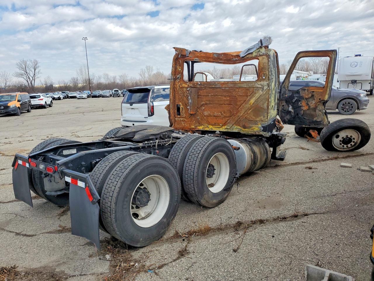 2025 International LT62F Semi Truck