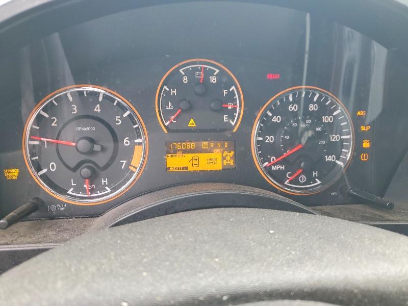 2010 Nissan Titan SE