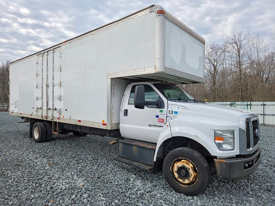 2016 Ford F650 Super Duty Delivery Truck