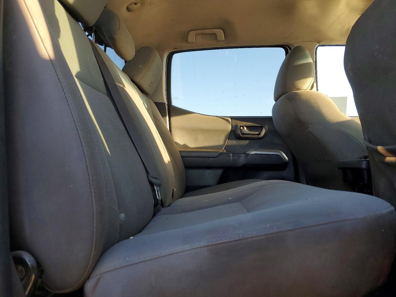 2018 Toyota Tacoma SR5 V6