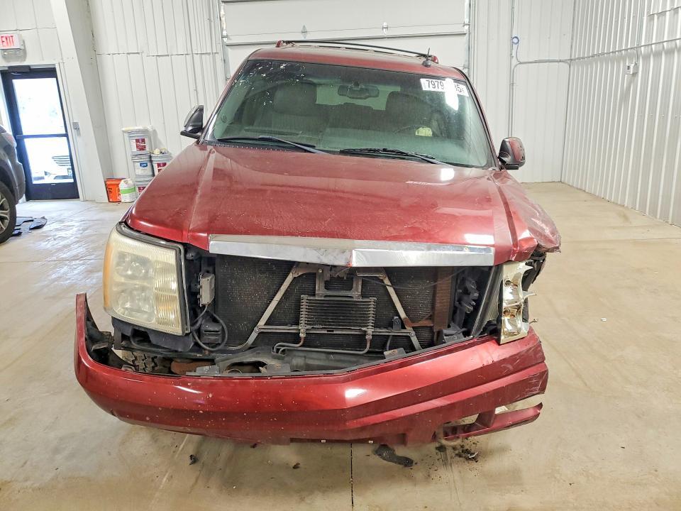 2003 Cadillac Escalade Luxury