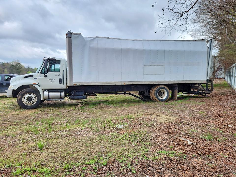 2011 International 4300 BOX Truck