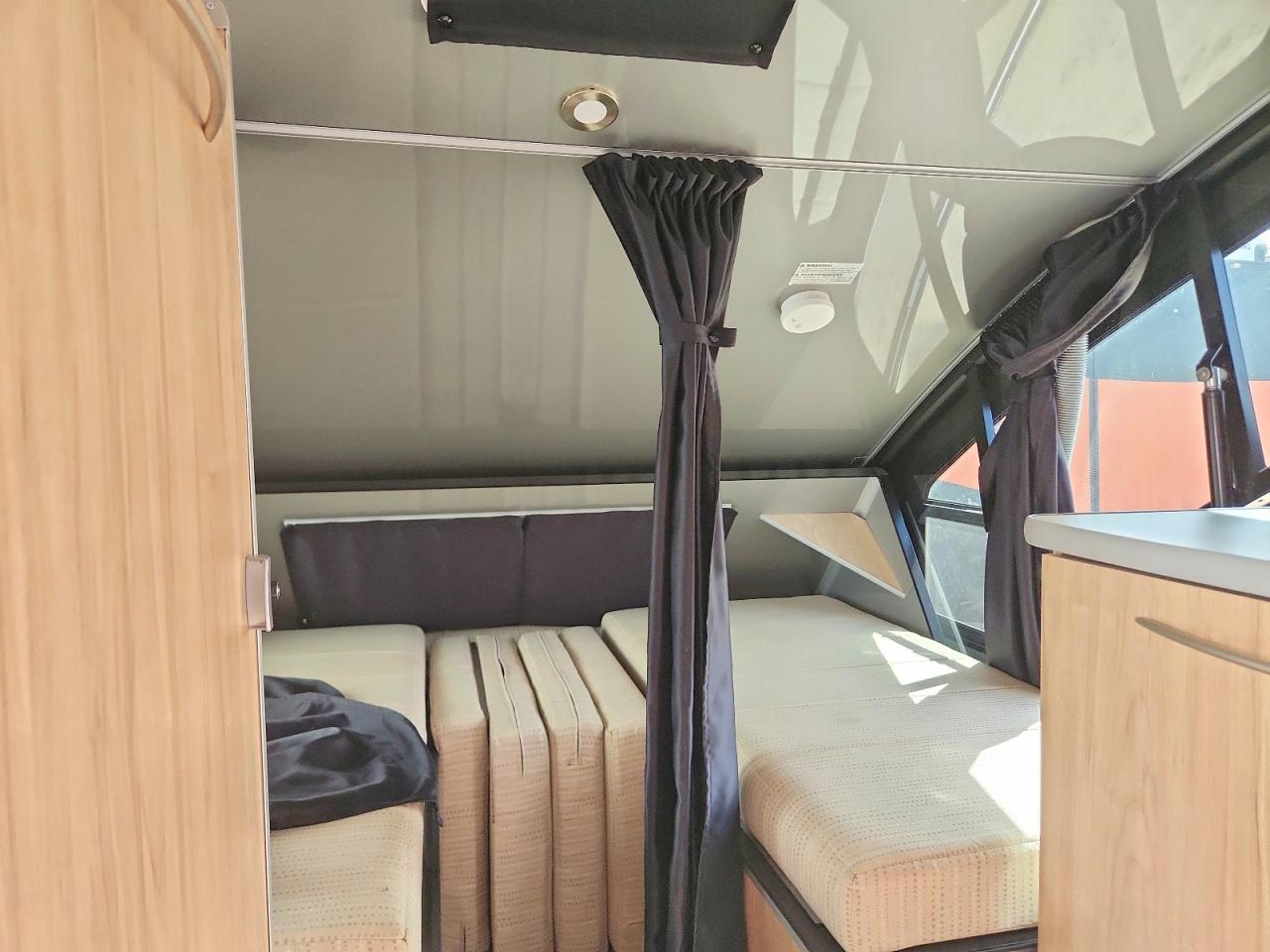 2022 Safari Condo Alto Camper