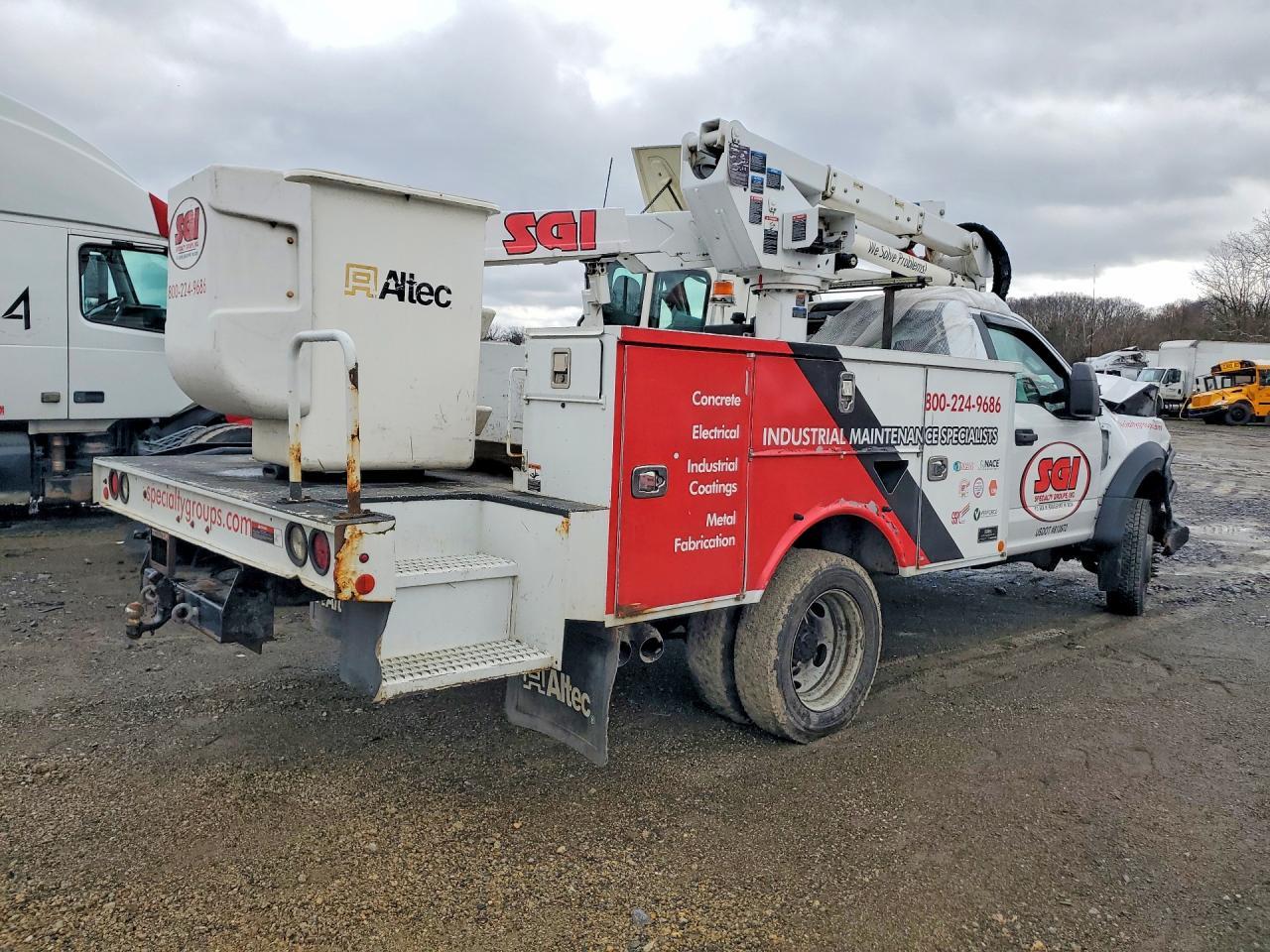 2017 Ford F550 Super Duty Bucket Truck