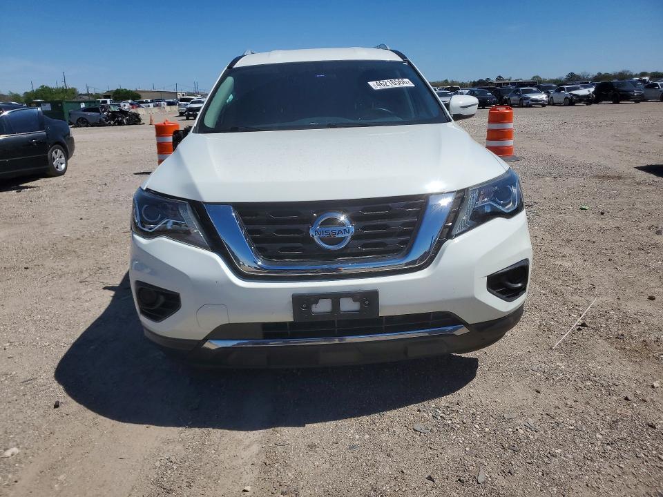 2020 Nissan Pathfinder s