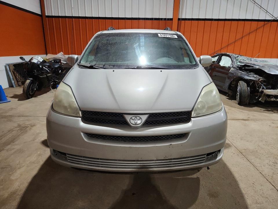 2004 Toyota Sienna ce 7 Passenger