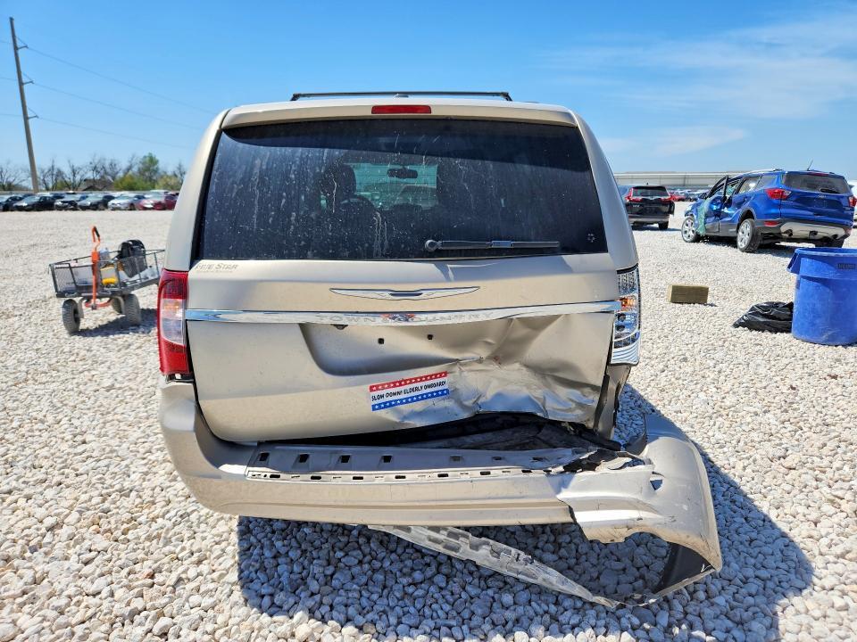 2014 Chrysler Town & Country Touring
