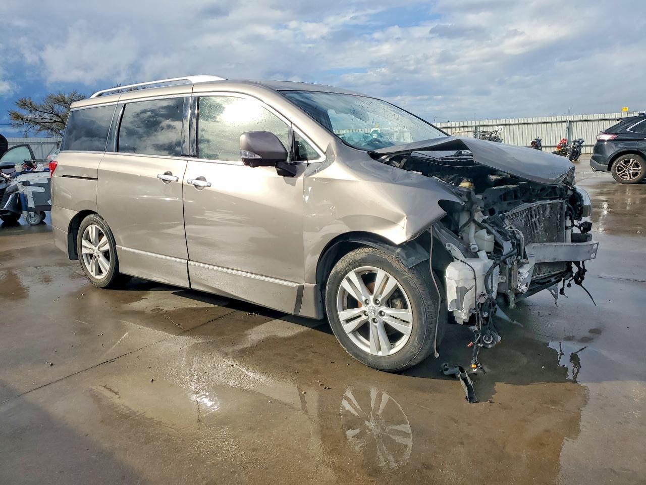 2015 Niss Quest 3.5 s
