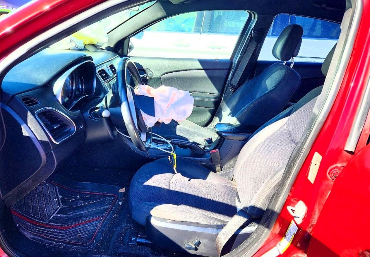 2013 Chrysler 200 Touring