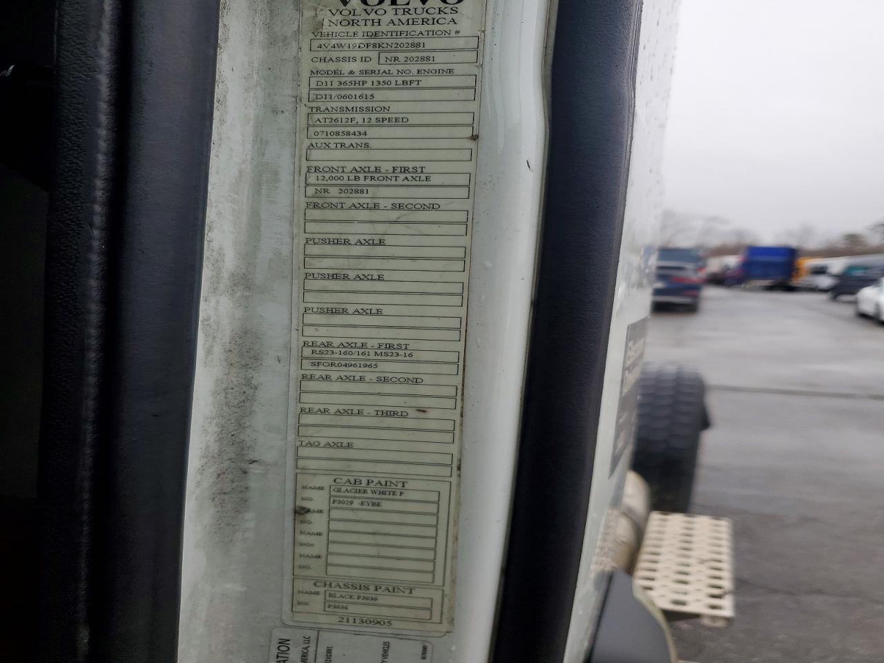 2019 Volvo VNR-Semi Truck