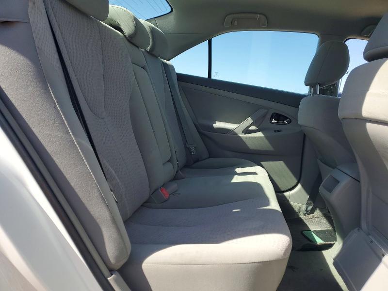 2011 Toyota Camry le