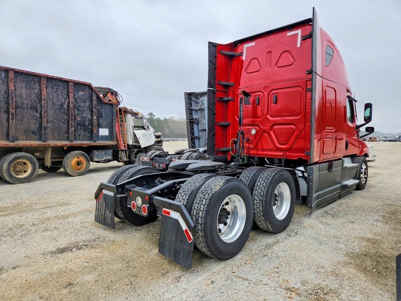 2020 Freightliner Cascadia 126 Semi Truck