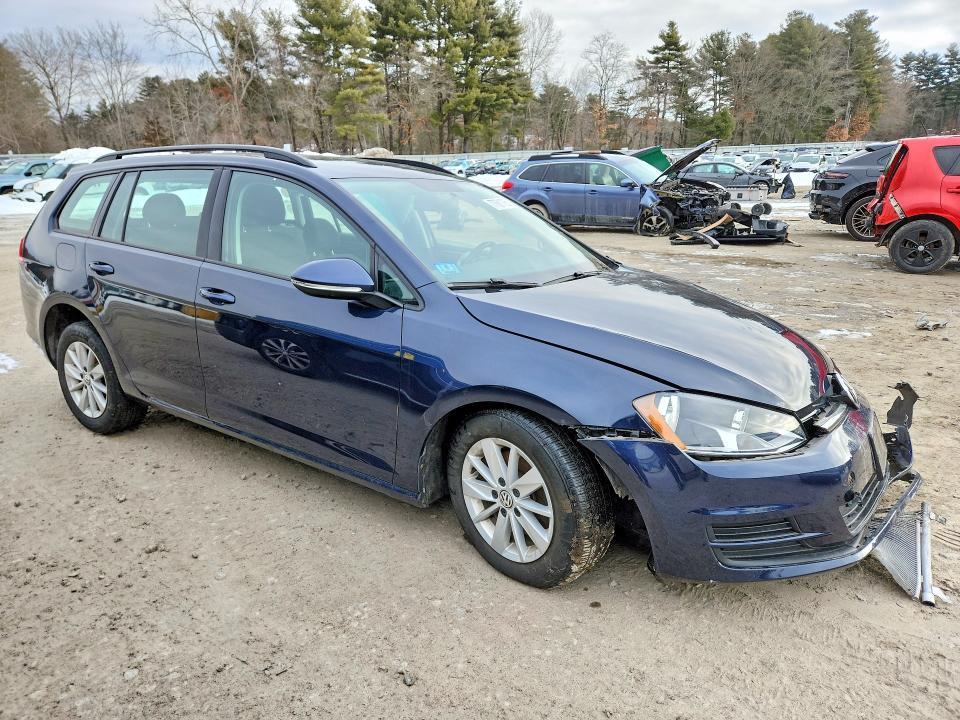 2017 Volkswagen Golf Sportwagen s