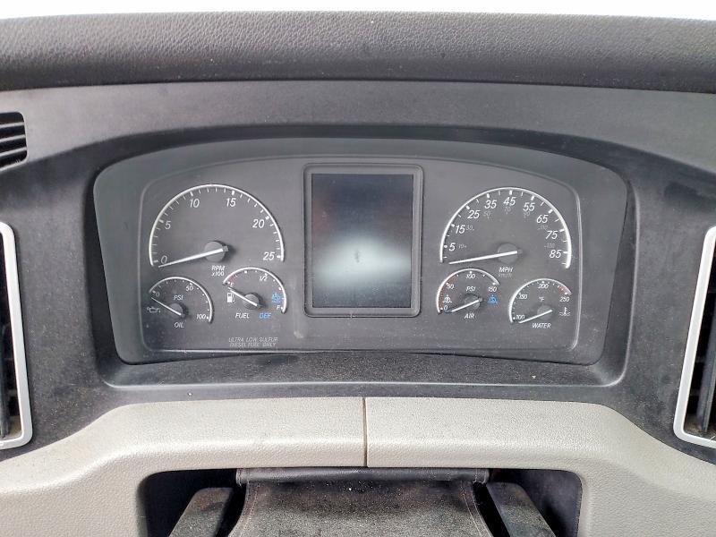 2019 Freightliner Cascadia 1-semi Truck