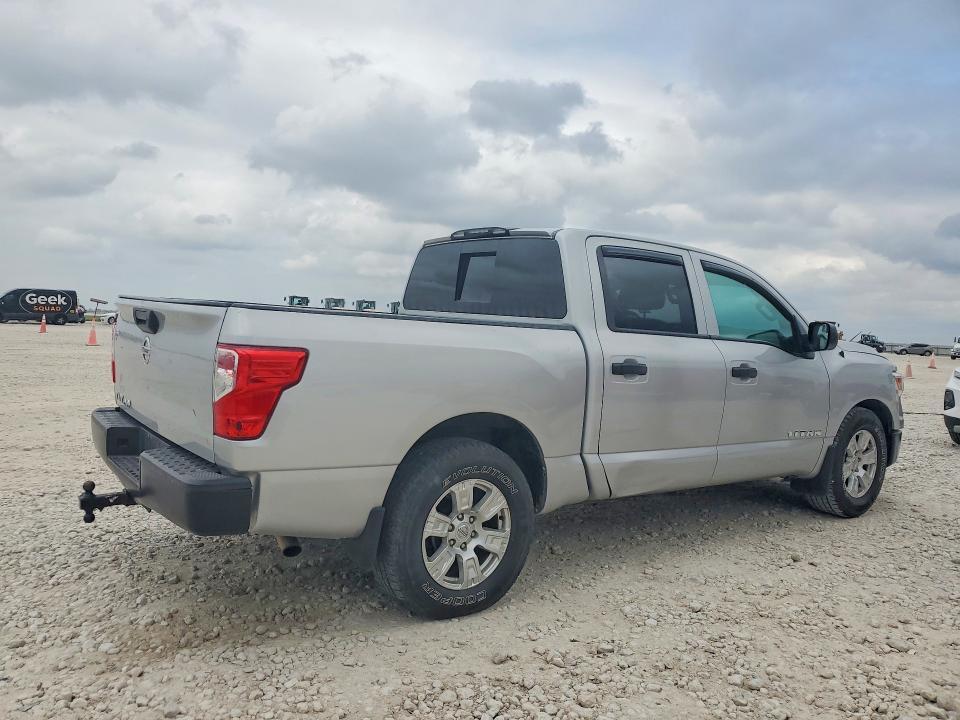 2017 Nissan Titan S