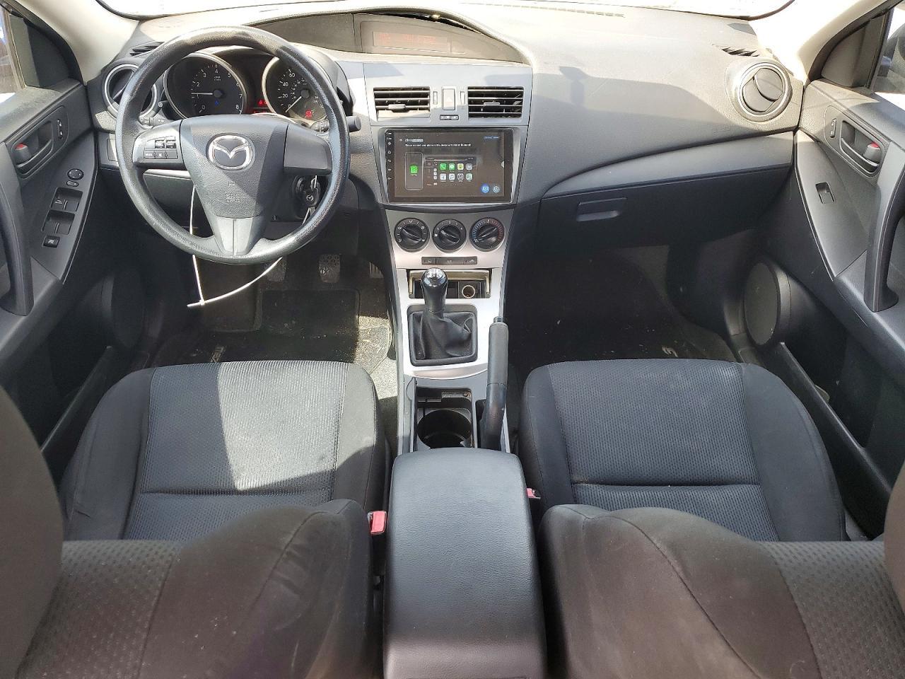 2011 Mazda 3 I