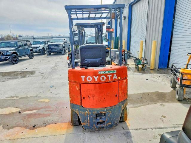 2000 Toyota 2000 Toyt 5FBCU25